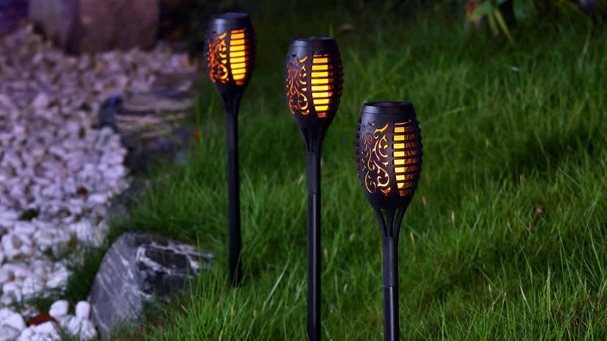 Декоративные садовые светильники на солнечных батареях